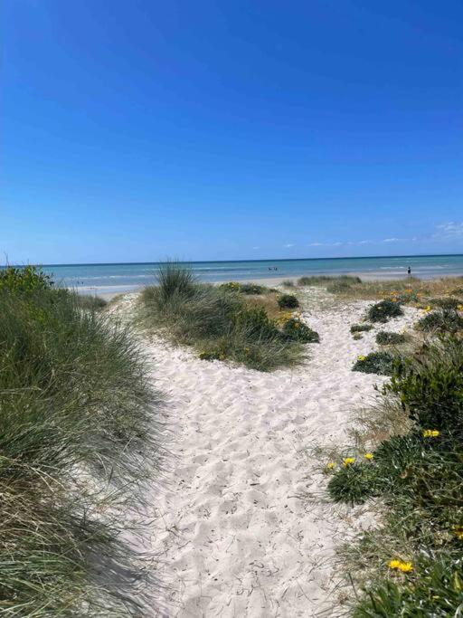 200m Walk To Beach! Rye